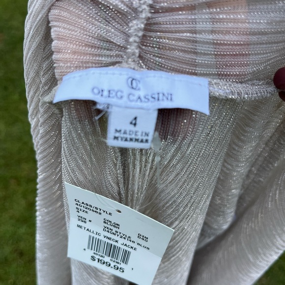 Oleg Cassini Formal Gown - Picture 5 of 8